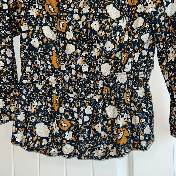 Universal Thread Floral Peplum Blouse - Picture 3 of 4